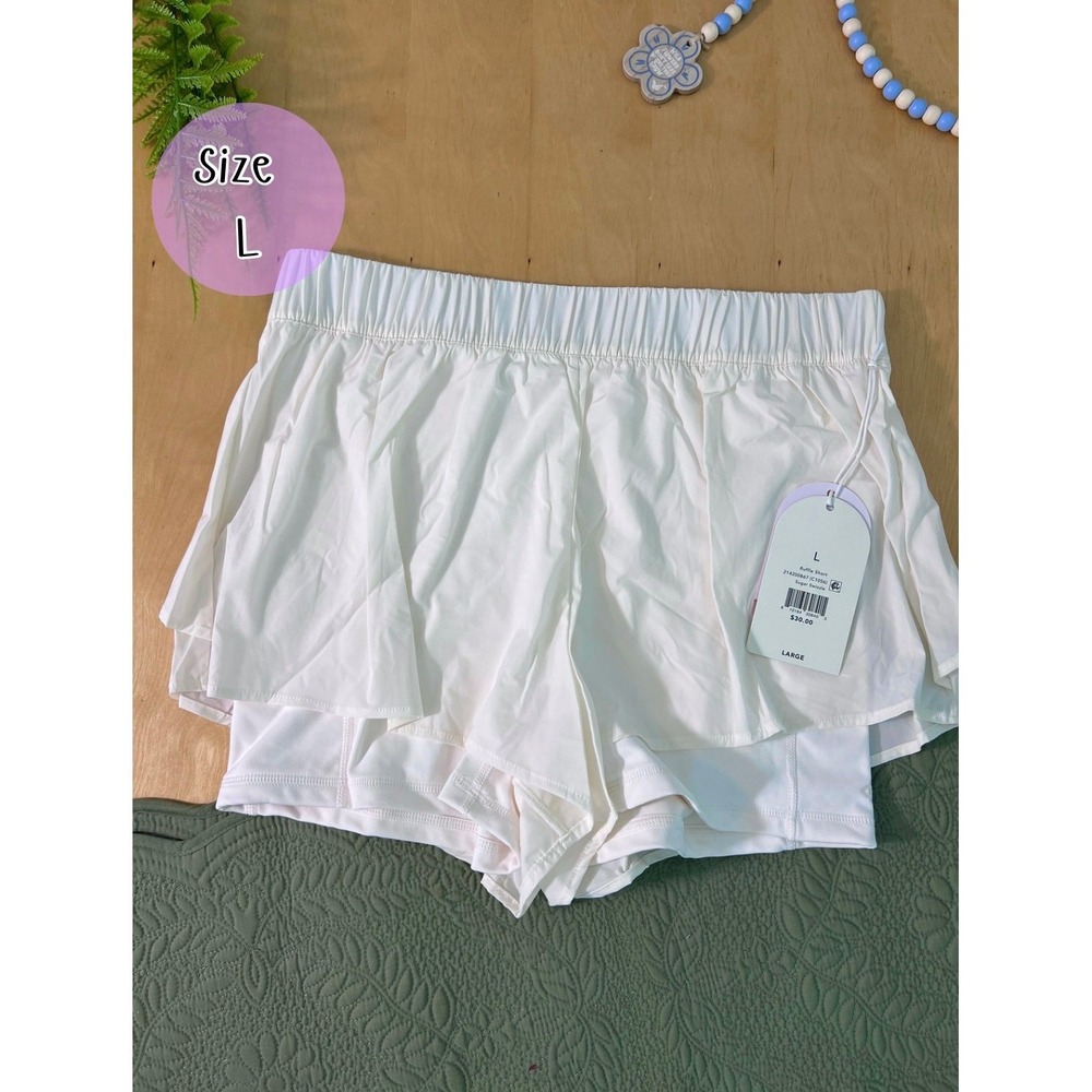 Blogilates Ruffle Athletic Shorts White Size Large NWT